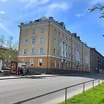 Gate Apartman *